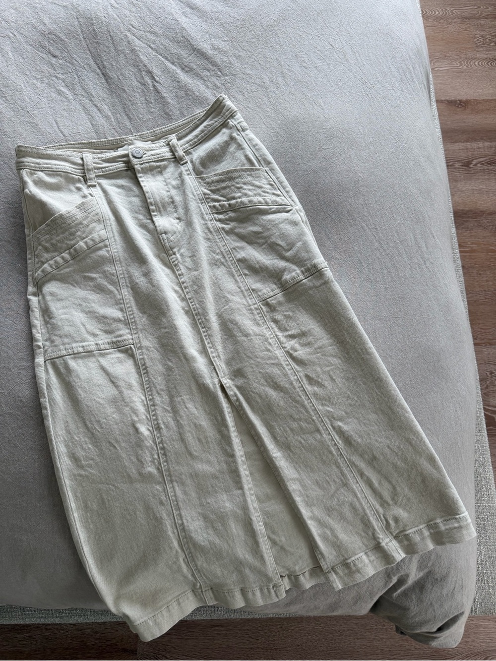 Midi denim skirt